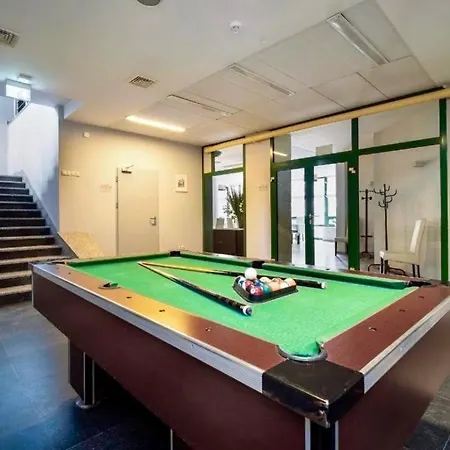 Apartment Navy Blue Z Tarasem *